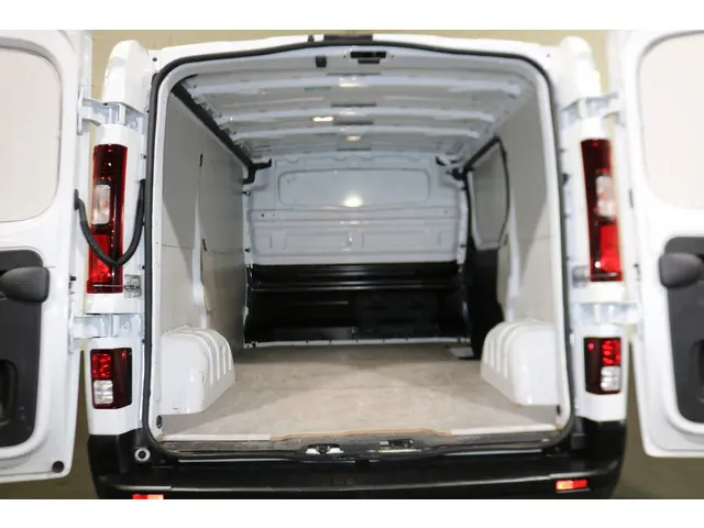 Renault Trafic 2.0 dCi 110pk Airco 2023 Diesel 11