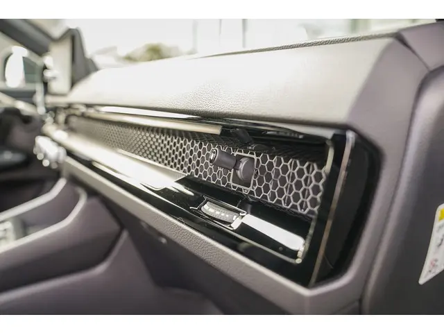 Honda CR-V 2.0i e:PHEV ADVANCE TECH 2025 Hybride Benzine 63