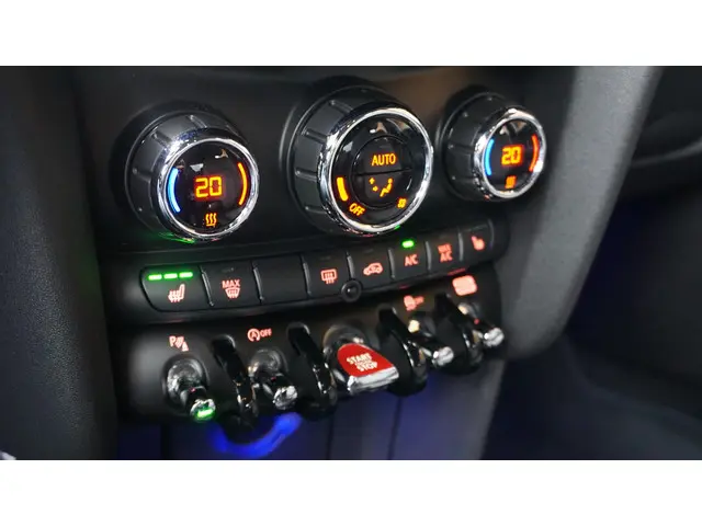 MINI Cooper 1.5 136pk Automaat 5Drs Chili 2018 Benzine 17