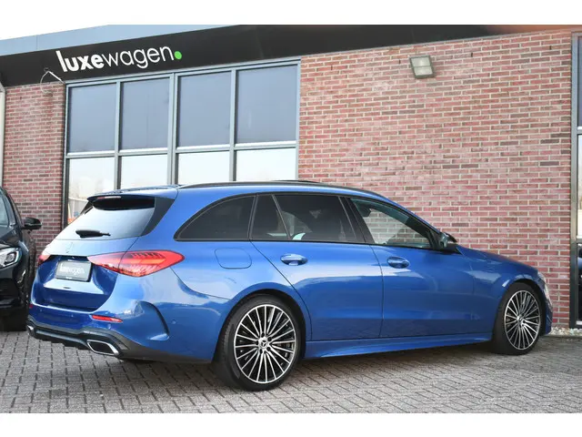 Mercedes-Benz C-Klasse Estate 200 AMG Line 2021 Benzine 33