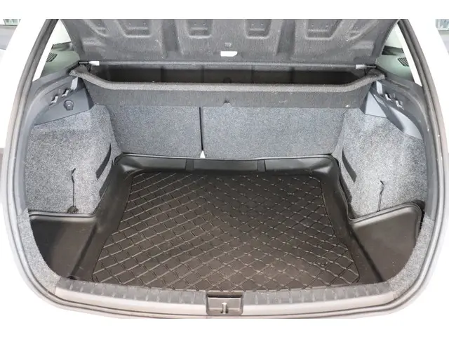 SEAT Ibiza ST 1.0 EcoTSI Style Connect 2015 Benzine 18