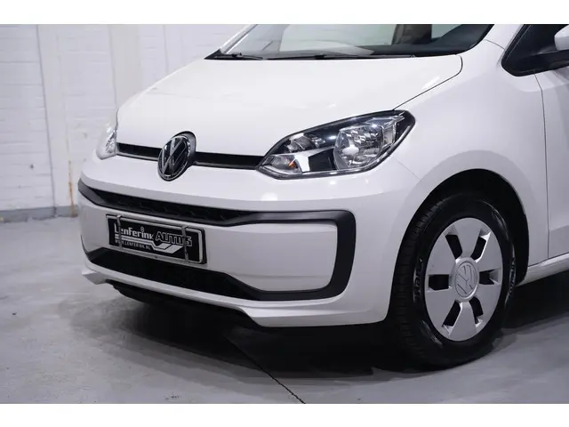 Volkswagen up! 1.0 BMT move up! 2019 Benzine 14