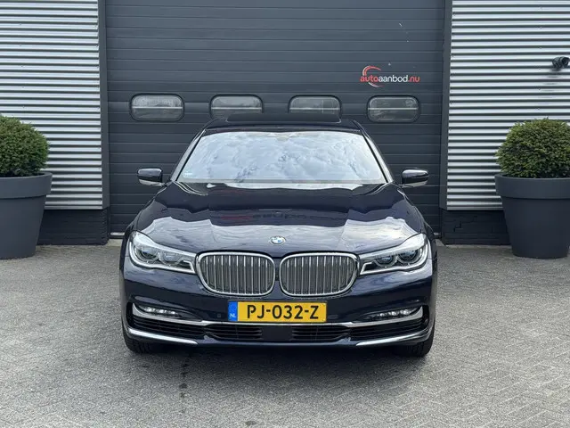 BMW 7 Serie 750d xDrive High Executive 2017 Diesel 33