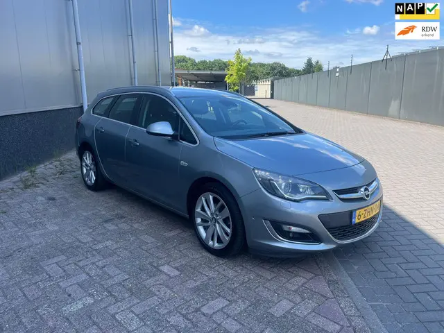 Opel Astra Sports Tourer 1.4 Turbo Sport 2015 Benzine