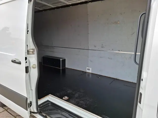 Mercedes-Benz Sprinter 315 1.9 CDI L4H3 RWD 2022 Diesel 36