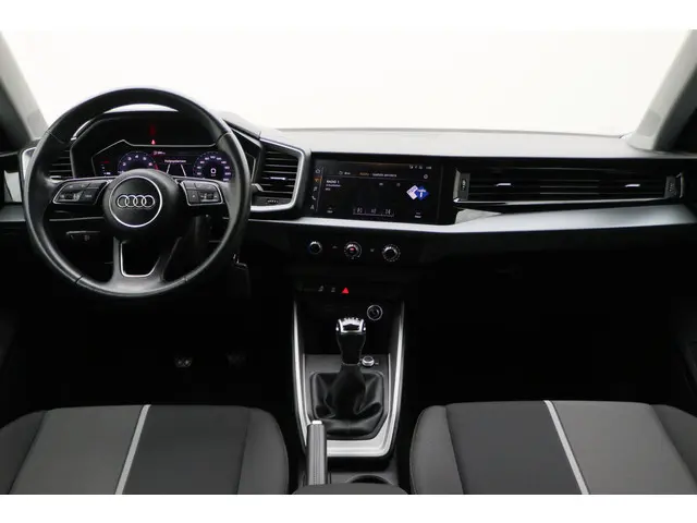 Audi A1 Sportback 25 TFSI Pro Line 2020 Benzine 2