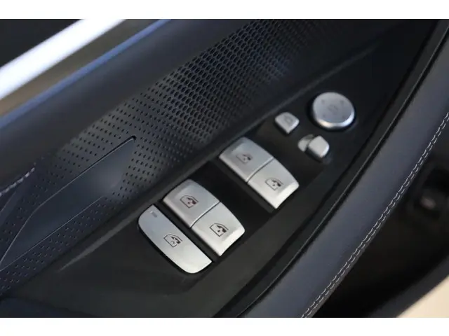 BMW i4 eDrive40 2025 Elektrisch 22