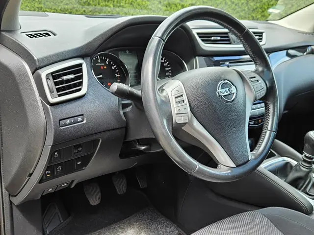 Nissan QASHQAI 1.2 Connect Edition 2015 Benzine 13
