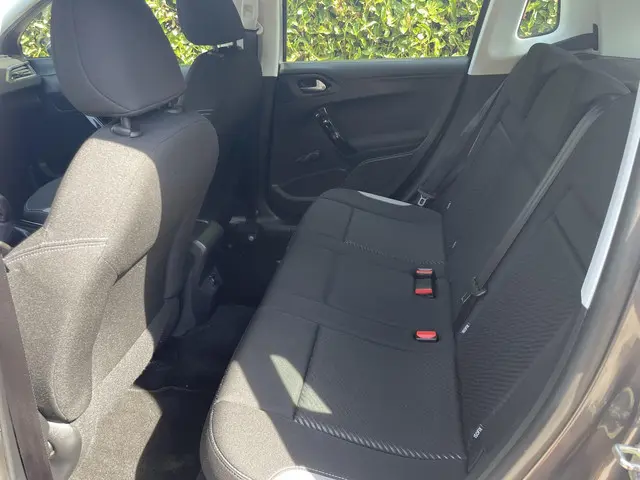 Peugeot 2008 1.2 PureTech Access 2014 Benzine 7