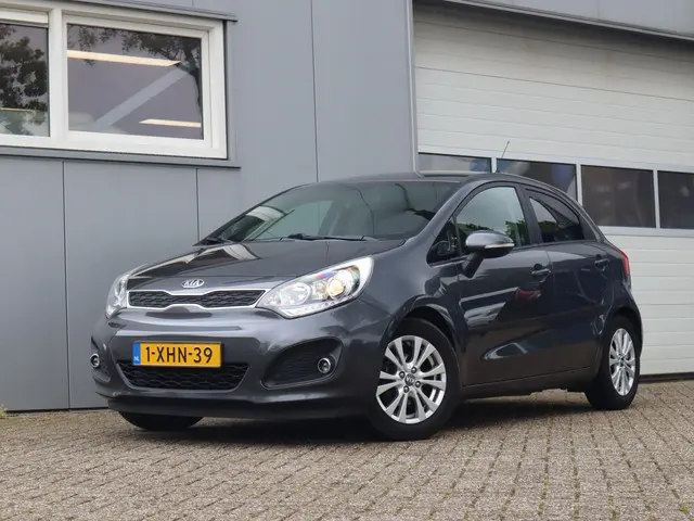 Kia Rio 1.2 CVVT World Cup Edition 2014 Benzine