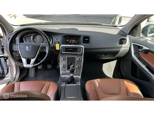 Volvo S60 1.6 T3 Summum 2015 Benzine 15