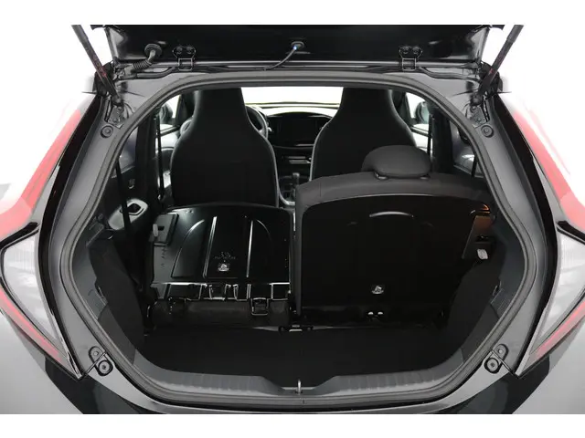 Toyota Aygo X Hybrid 115 pulse 2026 Hybride Benzine 24