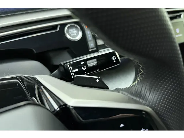 Peugeot 3008 1.2 Hybrid 145 GT 2025 Hybride Benzine 21