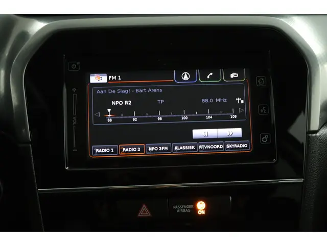 Suzuki Vitara 1.6 High Executive 2015 Benzine 8