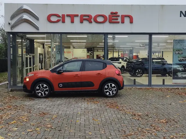 Citroën C3 1.2 PureTech Shine 2017 Benzine 6