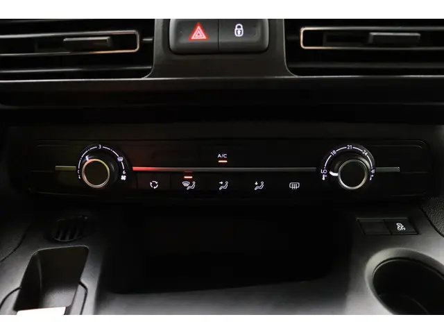 Peugeot Rifter 1.2 Puretech Allure 2019 Benzine 19