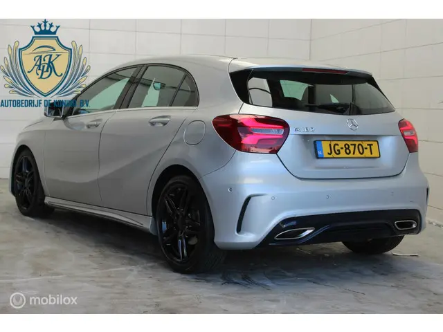Mercedes-Benz A-Klasse 180 AMG Edition Plus 2016 Benzine 4