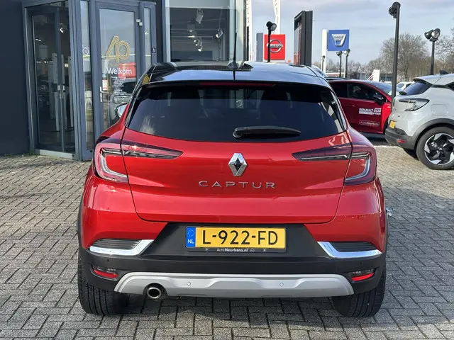 Renault Captur TCe 90 Intens 2021 Benzine 35