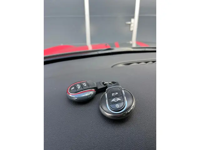 MINI Cooper 1.5 Chili Serious Business 2017 Benzine 21