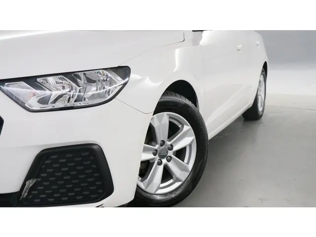 Audi A1 Sportback 25 TFSI 96pk Pro Line 2019 Benzine 12