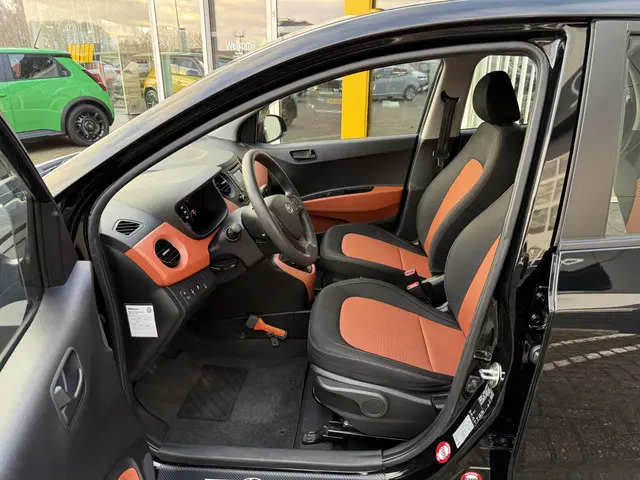 Hyundai i10 1.0i i-Motion Comfort 2016 Benzine 6