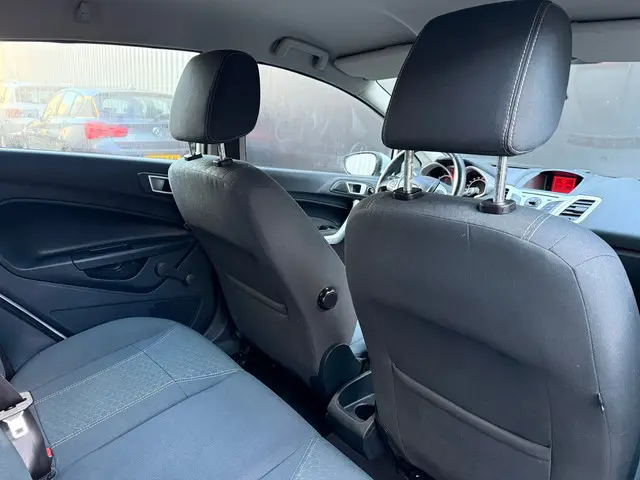 Ford Fiesta 1.25 Titanium 2013 Benzine 24