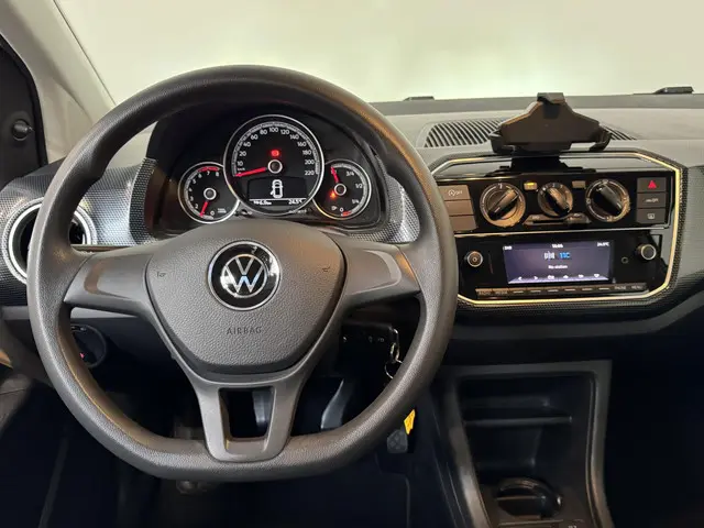 Volkswagen up! 1.0 2022 Benzine 2