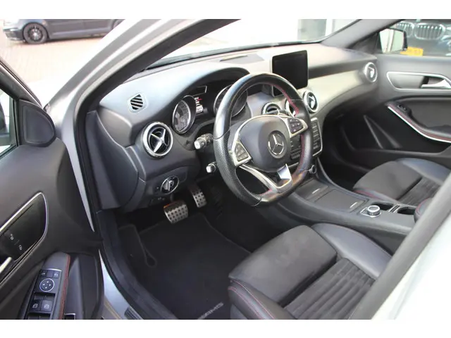 Mercedes-Benz GLA 180 Ambition AMG Line 2017 Benzine 5