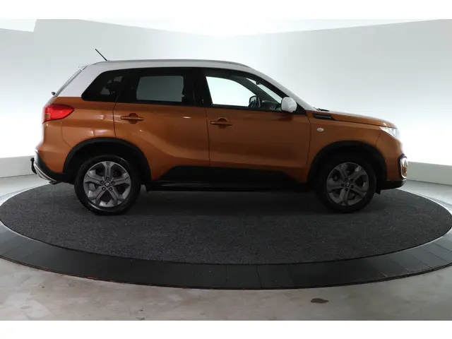 Suzuki Vitara 1.6 Exclusive 2016 Benzine 3