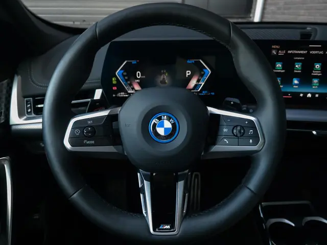 BMW X1 xDrive30e 2023 Hybride Benzine 30