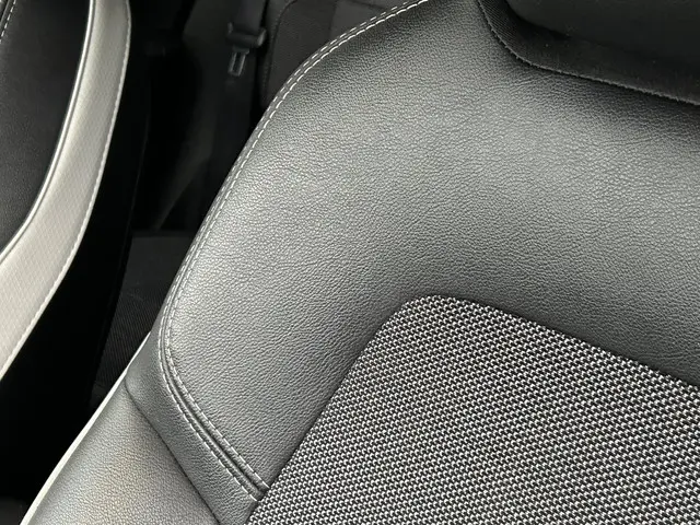 Renault Captur 1.0 TCe 90 techno 2023 Benzine 25