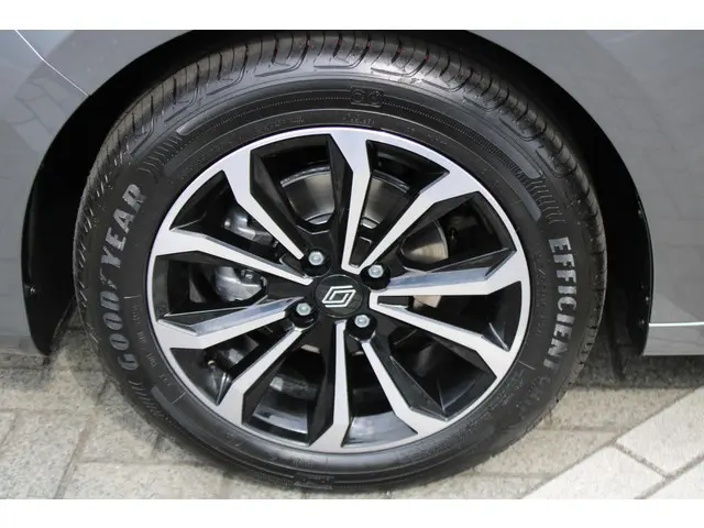 Renault Clio TCe 90 GPF techno 2025 Benzine