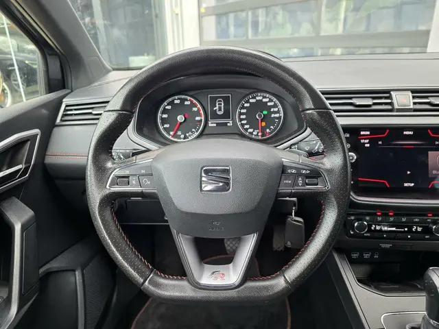 SEAT Ibiza 1.0 TSI FR Business |Automaat|Navi ! 2019 Benzine 29