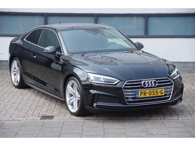 Audi A5 Coupé 2.0 TFSI ultra Launch Edition 2017 Benzine 36