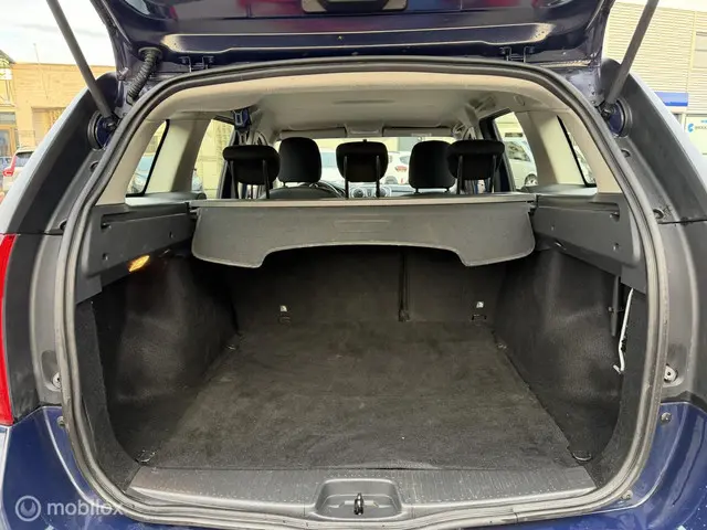 Dacia Logan MCV 0.9 TCe 10th Anniversary 2015 Benzine 10