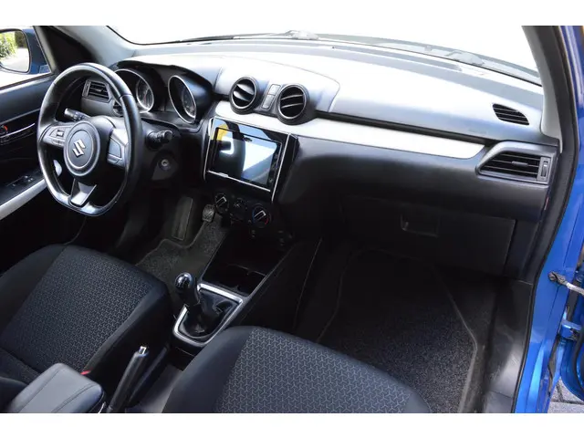 Suzuki Swift 1.2 Select 2017 Benzine 18