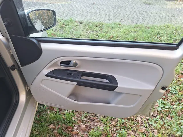 SEAT Mii 1.0 Style | Automaat | Zonnedak! 2013 Benzine 17