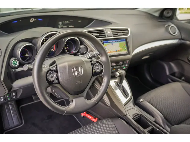 Honda Civic 1.8i VTEC ELEGANCE - SPORT 2016 Benzine 6