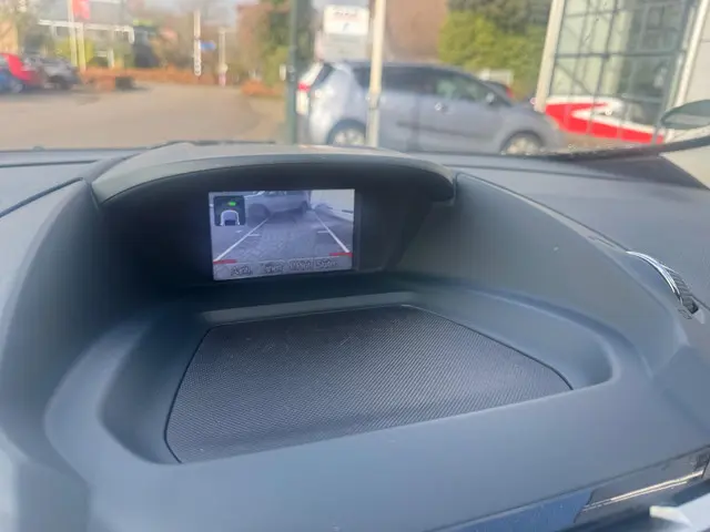 Ford C-MAX 1.0 Trekhaak,Pdc, Navigatie 2014 Benzine 32