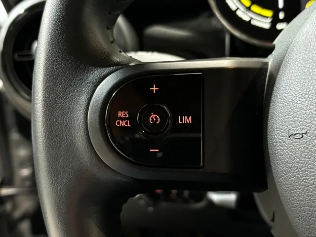 MINI Electric Mini Essential 33 kWh 2024 Elektrisch 19