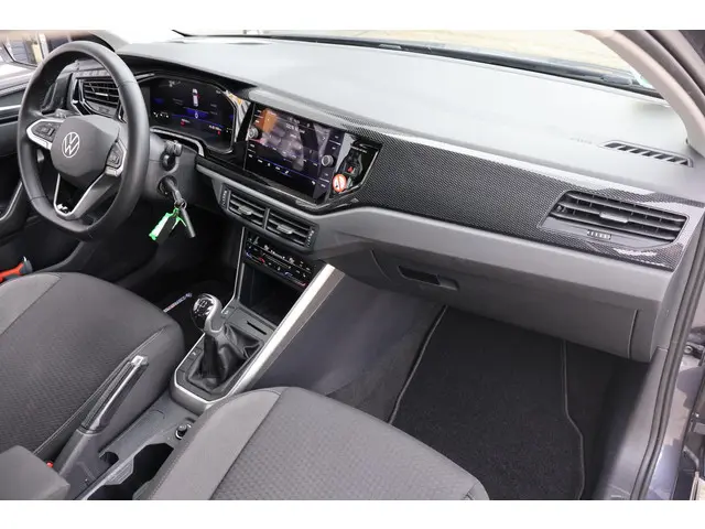 Volkswagen Polo 1.0 TSI Business 2023 Benzine 18