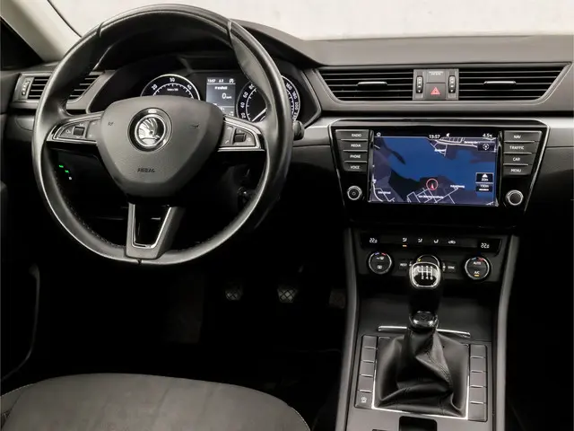 Škoda Superb Combi 1.6 TDI Sportline 2016 Diesel 7