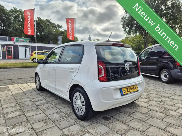 Volkswagen up! 1.0 move up! BlueMotion 2014 Benzine 2