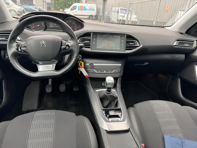 Peugeot 308 1.5 BlueHDi Blue Lease Premium 2020 Diesel 7