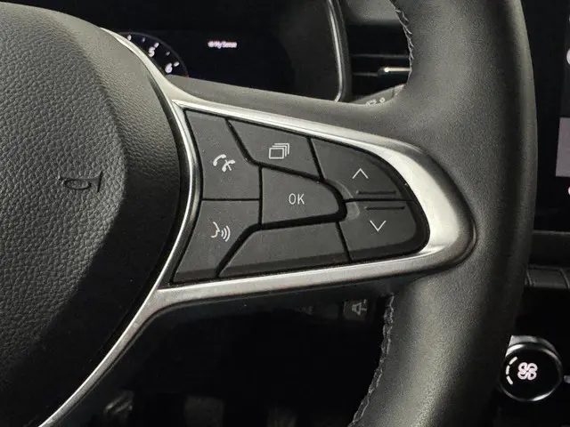 Renault Clio 1.0 TCe 90 GPF techno 2023 Benzine 11