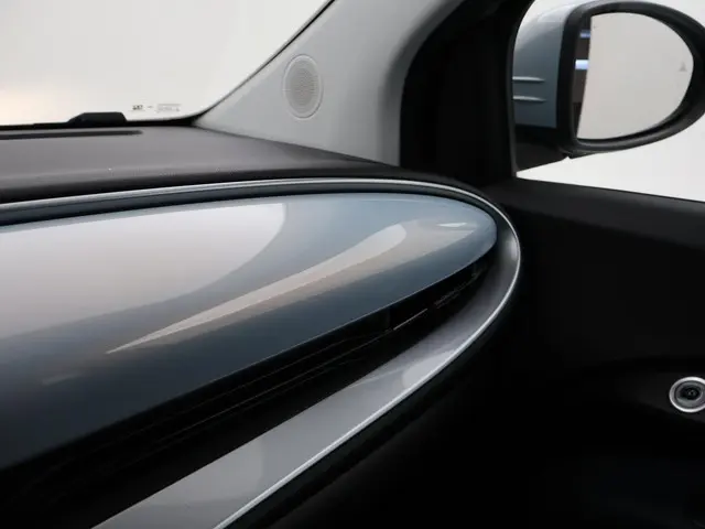 Fiat 500e 42 kWh Aut. *CELESTIAL BLUE* 2021 Elektrisch 62
