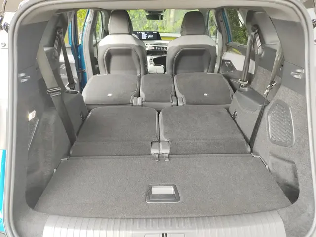 Peugeot e-5008 GT 73 kWh 2024 Elektrisch 29