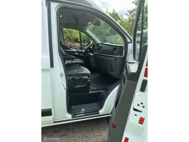Ford Transit Custom 320 2.0 TDCI L2H2 Trend 2018 Diesel 16