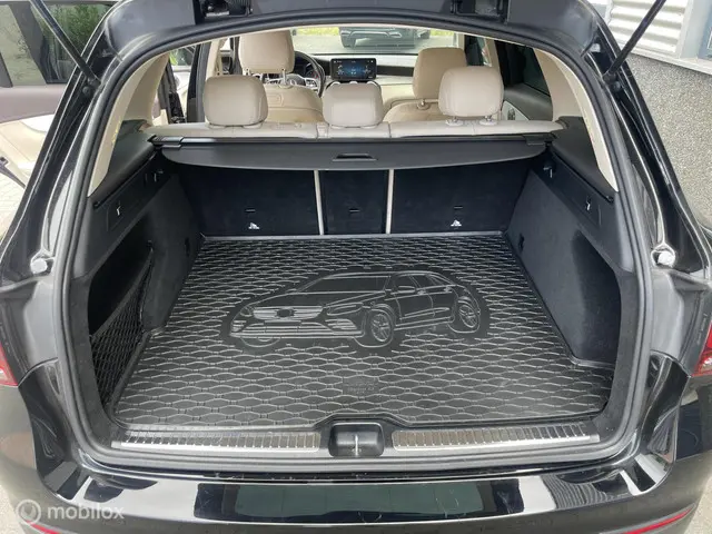 Mercedes-Benz GLC 200 Premium 2019 Benzine 21