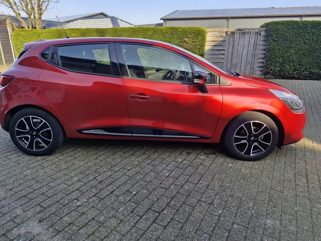 Renault Clio 0.9 TCe Expression 2015 Benzine 4